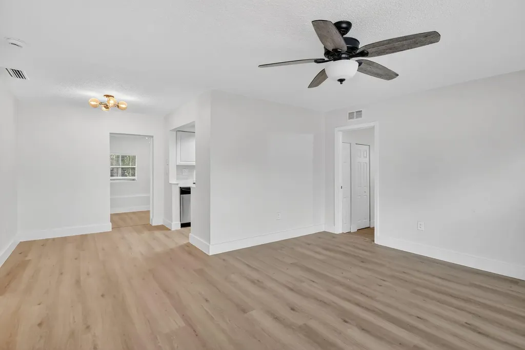 6828 NW 30th Street Sunrise FL 33313