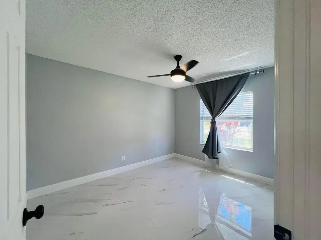 12623 SW 8th Court Davie FL 33325
