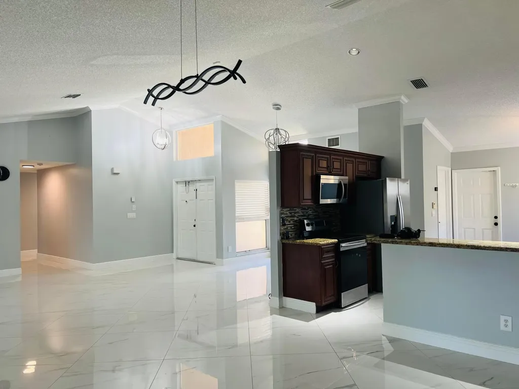 12623 SW 8th Court Davie FL 33325