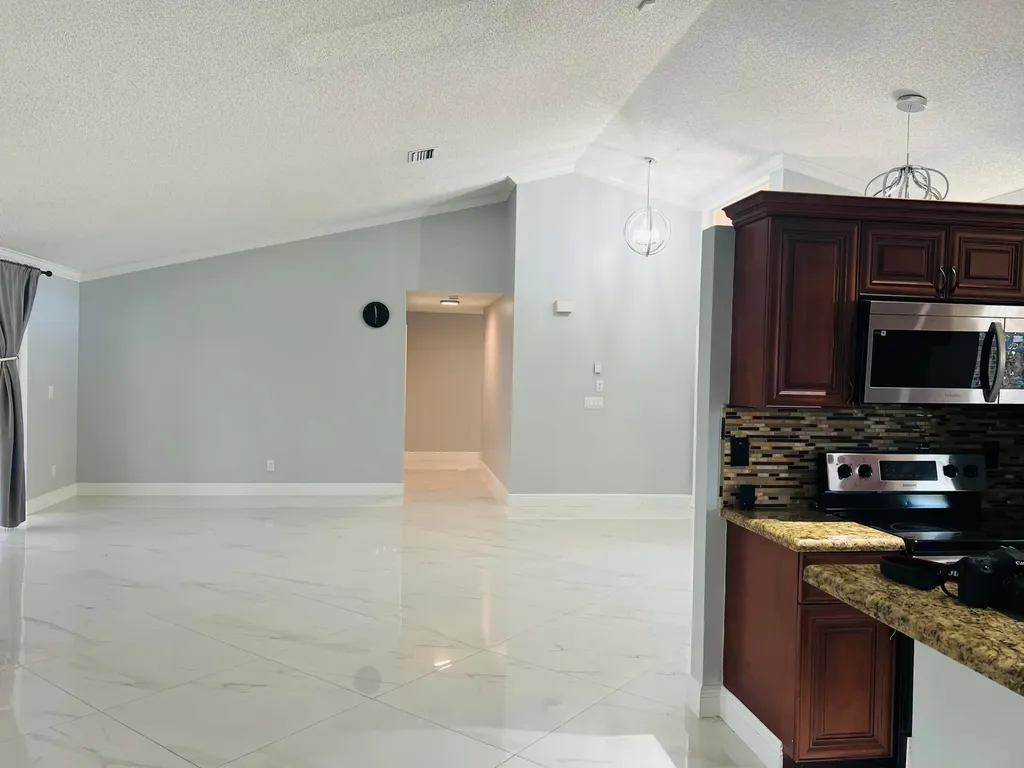 12623 SW 8th Court Davie FL 33325