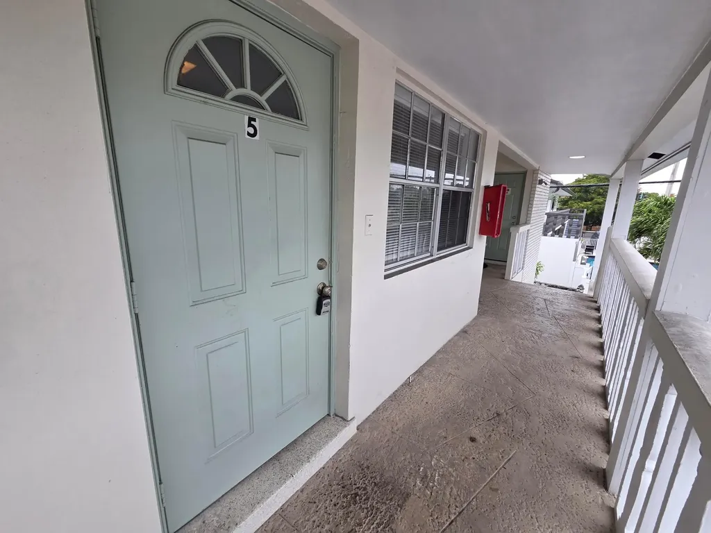 1810 NE 56th Street Fort Lauderdale FL 33308