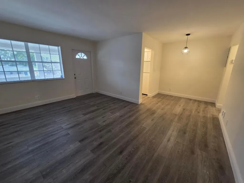 1810 NE 56th Street Fort Lauderdale FL 33308