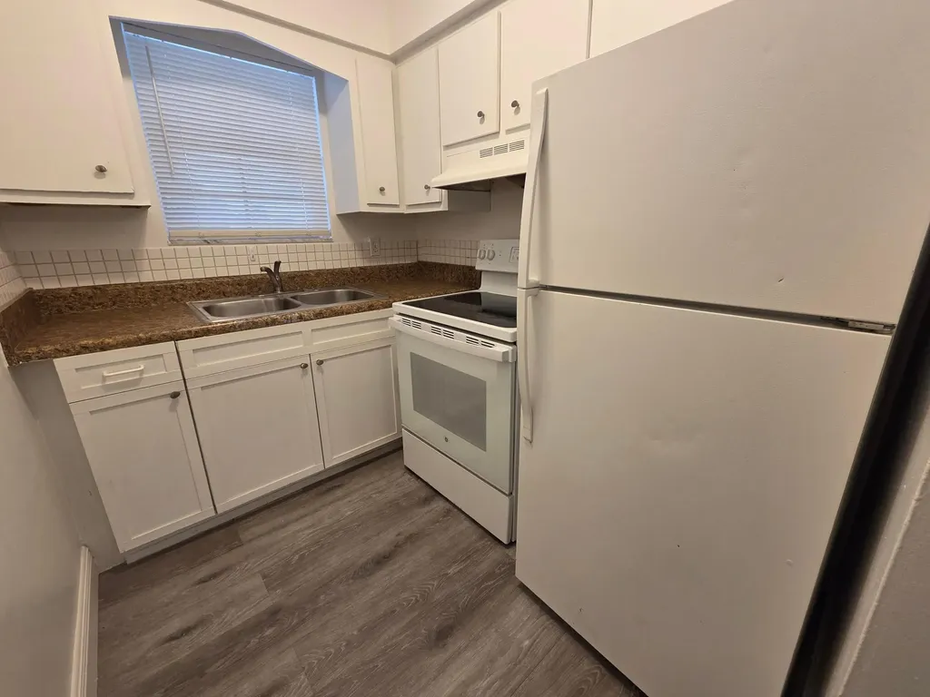 1810 NE 56th Street Fort Lauderdale FL 33308