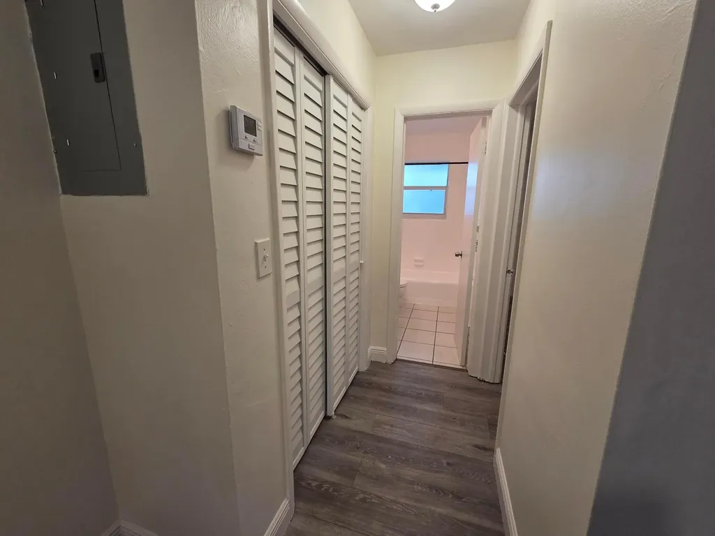 1810 NE 56th Street Fort Lauderdale FL 33308