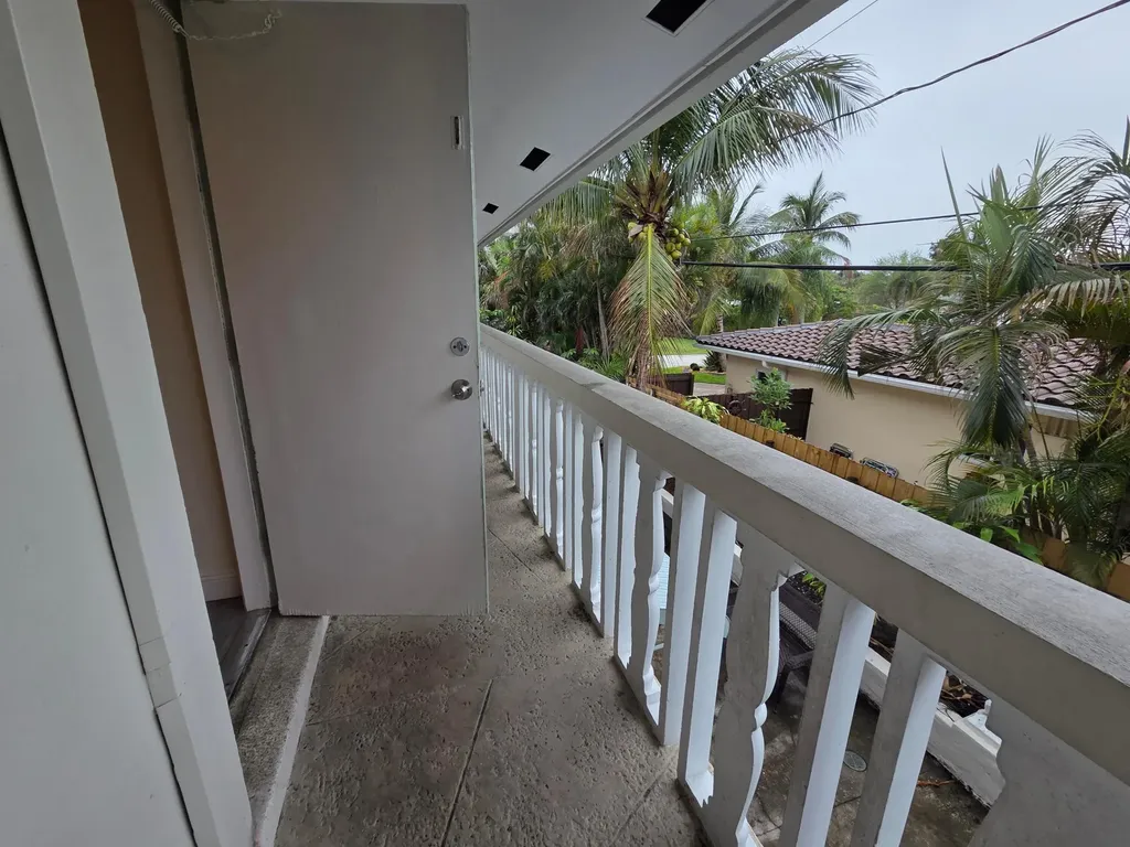1810 NE 56th Street Fort Lauderdale FL 33308
