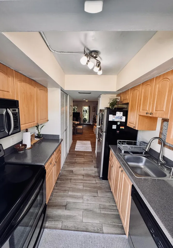 2151 NE 42nd Court Lighthouse Point FL 33064