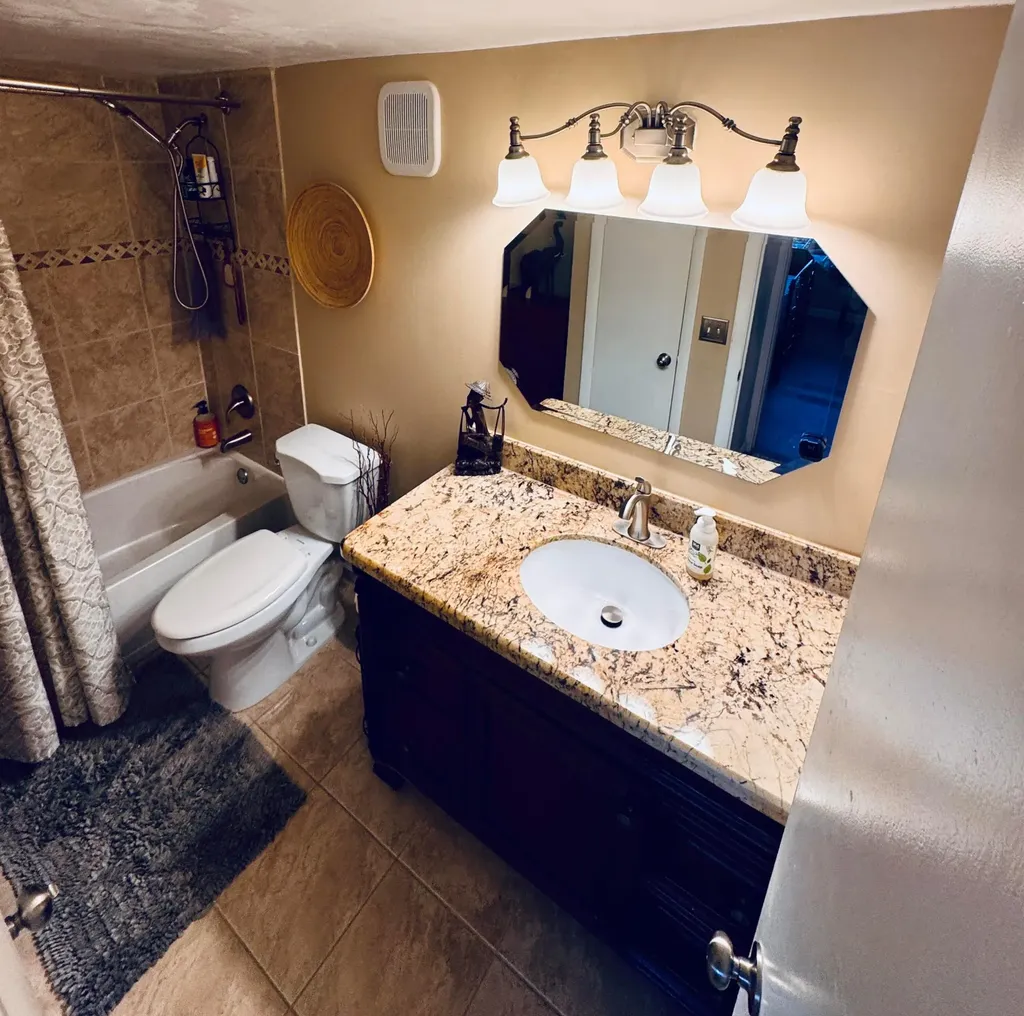 2151 NE 42nd Court Lighthouse Point FL 33064