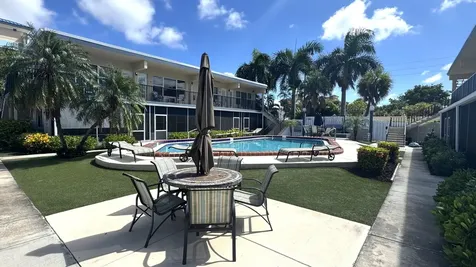 1960 NE 1st Street Deerfield Beach FL 33441