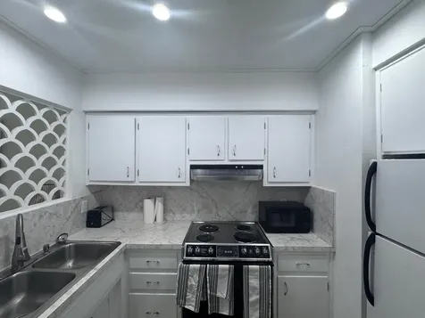 1960 NE 1st Street Deerfield Beach FL 33441
