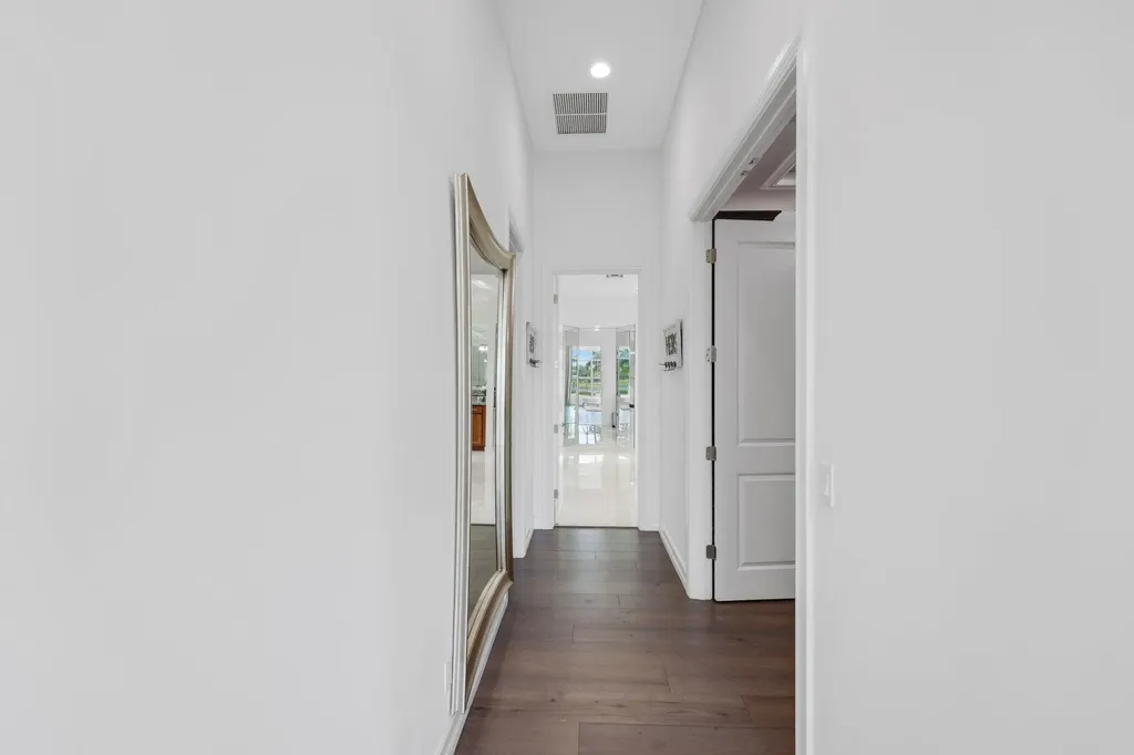 5700 N Sterling Ranch Drive Davie FL 33314