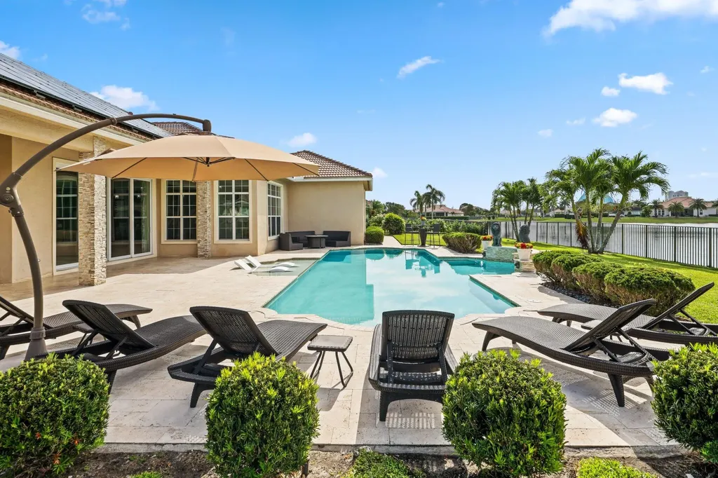 5700 N Sterling Ranch Drive Davie FL 33314