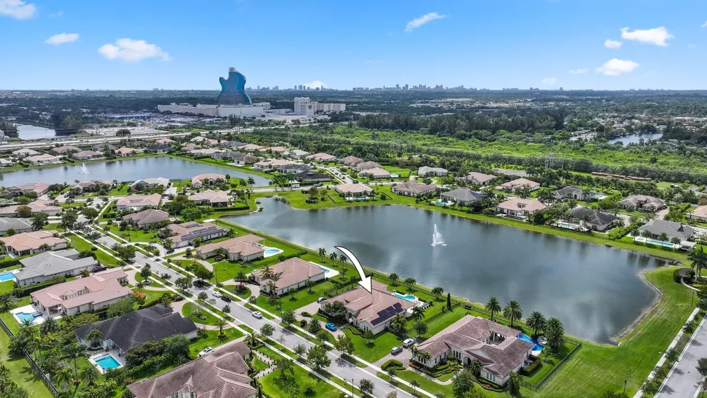 5700 N Sterling Ranch Drive Davie FL 33314