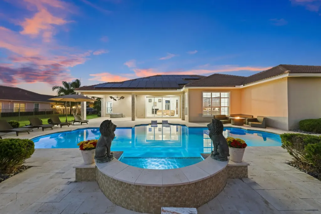 5700 N Sterling Ranch Drive Davie FL 33314