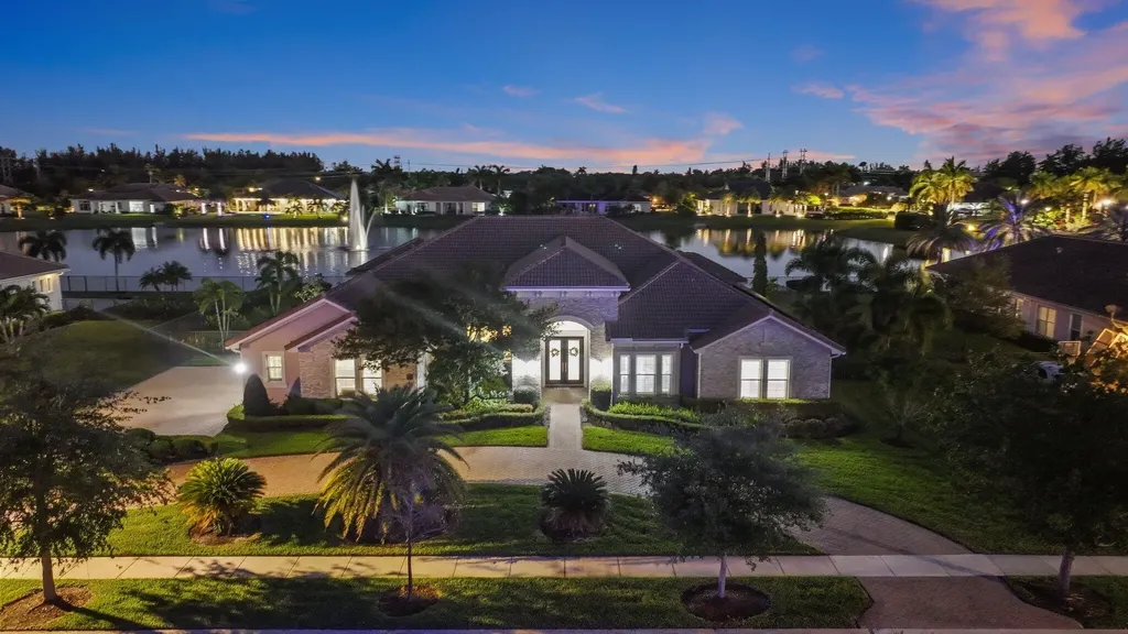 5700 N Sterling Ranch Drive Davie FL 33314