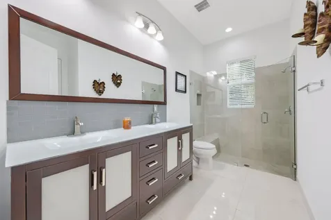 5700 N Sterling Ranch Drive Davie FL 33314