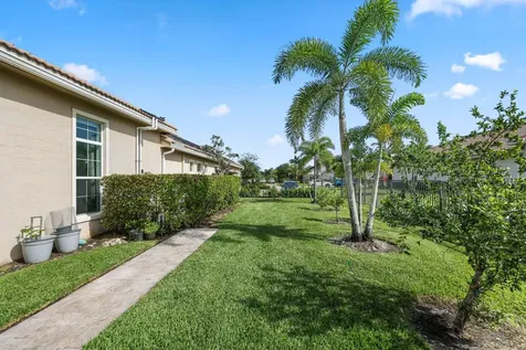 5700 N Sterling Ranch Drive Davie FL 33314