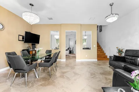 8309 NW 8th Way Boca Raton FL 33487