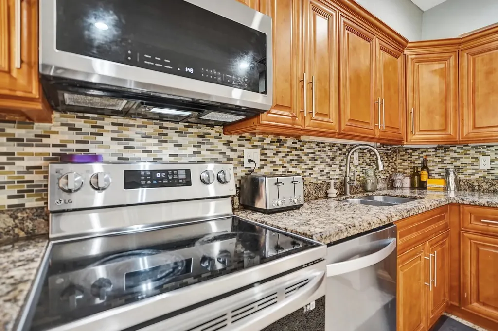 1728 NE 17th Terrace Fort Lauderdale FL 33305
