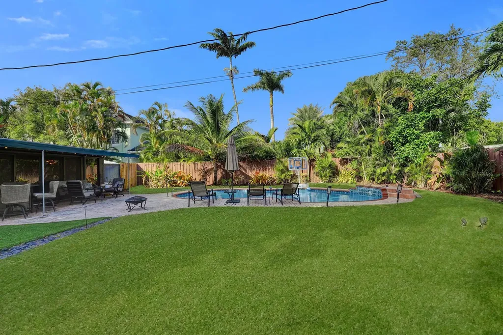 1728 NE 17th Terrace Fort Lauderdale FL 33305