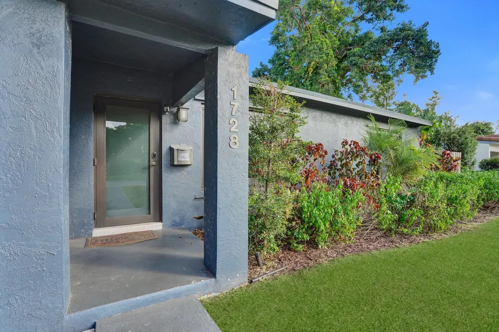 1728 NE 17th Terrace Fort Lauderdale FL 33305