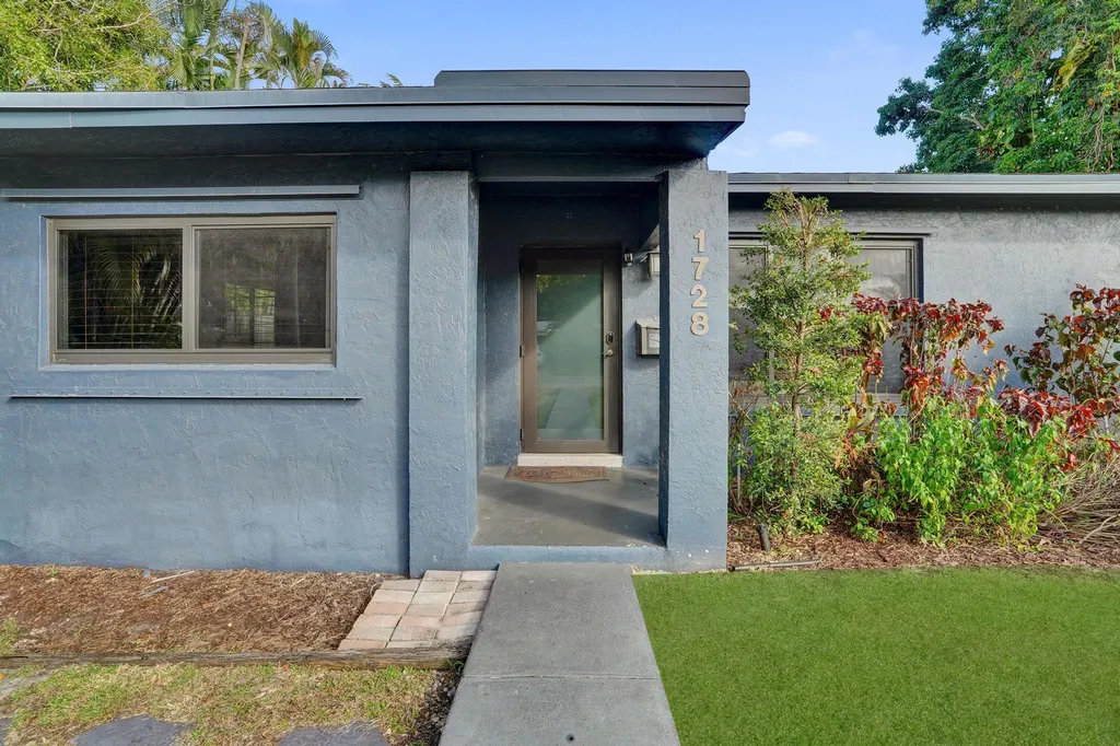 1728 NE 17th Terrace Fort Lauderdale FL 33305