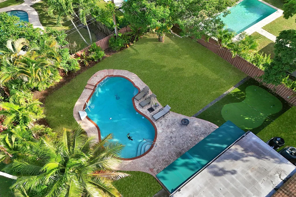 1728 NE 17th Terrace Fort Lauderdale FL 33305