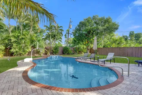 1728 NE 17th Terrace Fort Lauderdale FL 33305