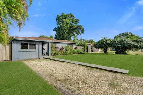1728 NE 17th Terrace Fort Lauderdale FL 33305