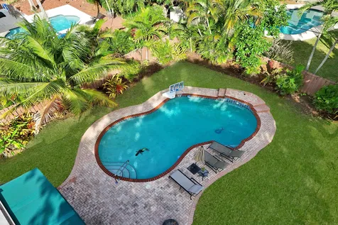 1728 NE 17th Terrace Fort Lauderdale FL 33305
