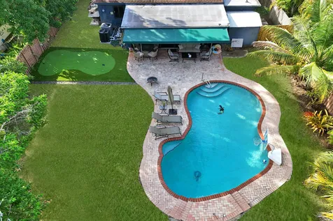 1728 NE 17th Terrace Fort Lauderdale FL 33305