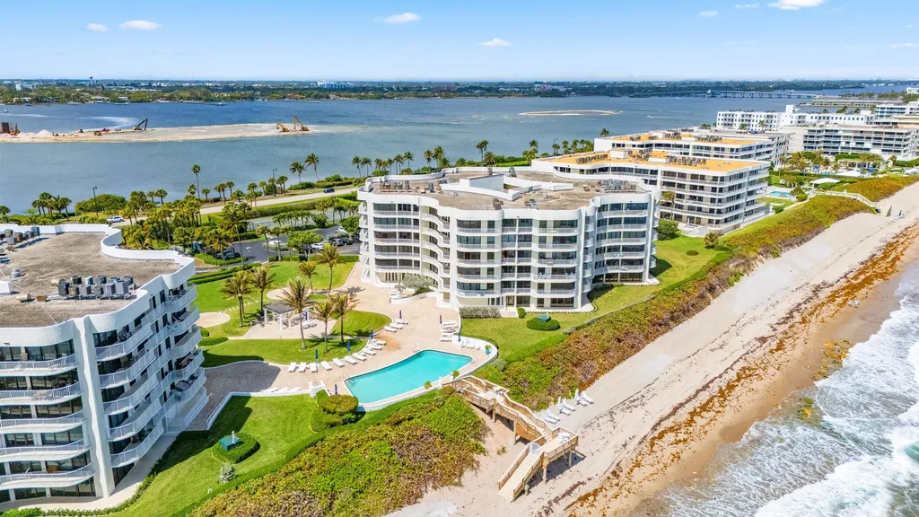 3360 S Ocean Boulevard Palm Beach FL 33480