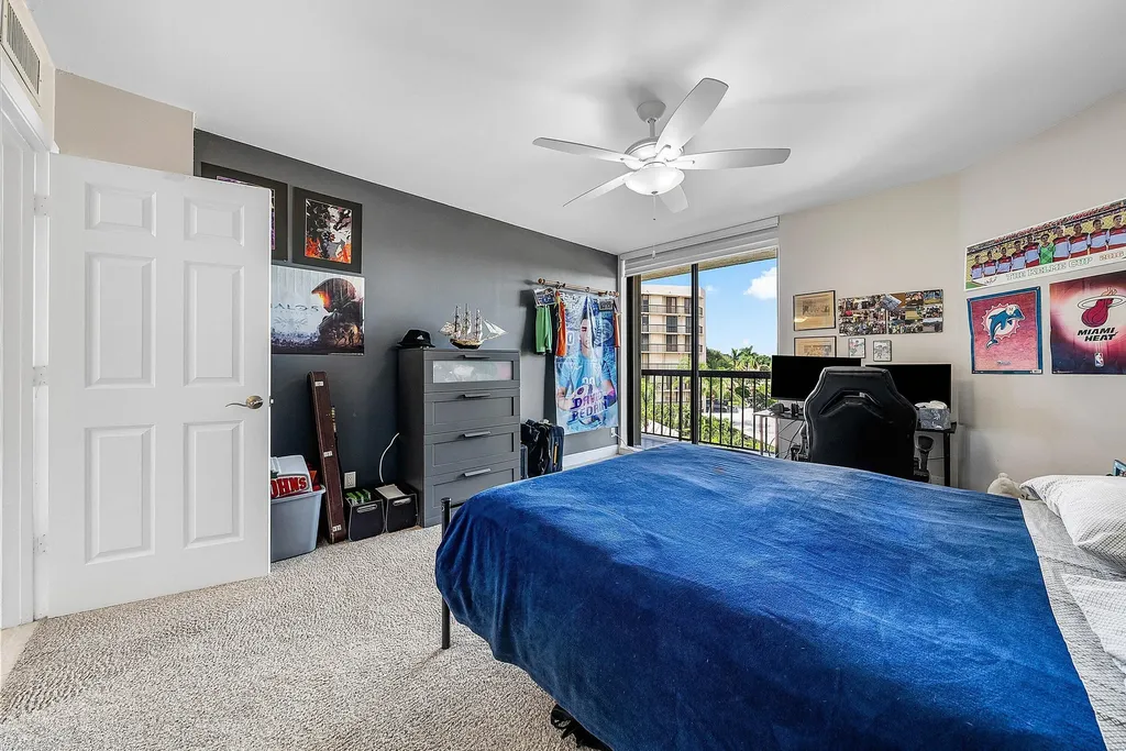 5279 Fountains Drive S Lake Worth FL 33467