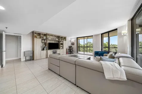 5279 Fountains Drive S Lake Worth FL 33467