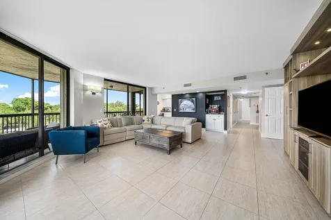 5279 Fountains Drive S Lake Worth FL 33467