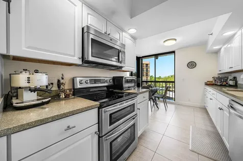 5279 Fountains Drive S Lake Worth FL 33467