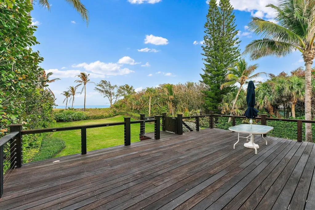 31 N Beach Road Jupiter Island FL 33455