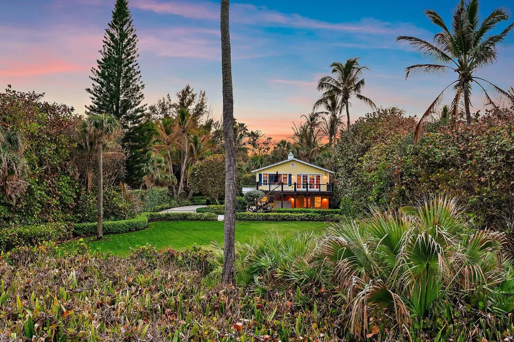 31 N Beach Road Jupiter Island FL 33455