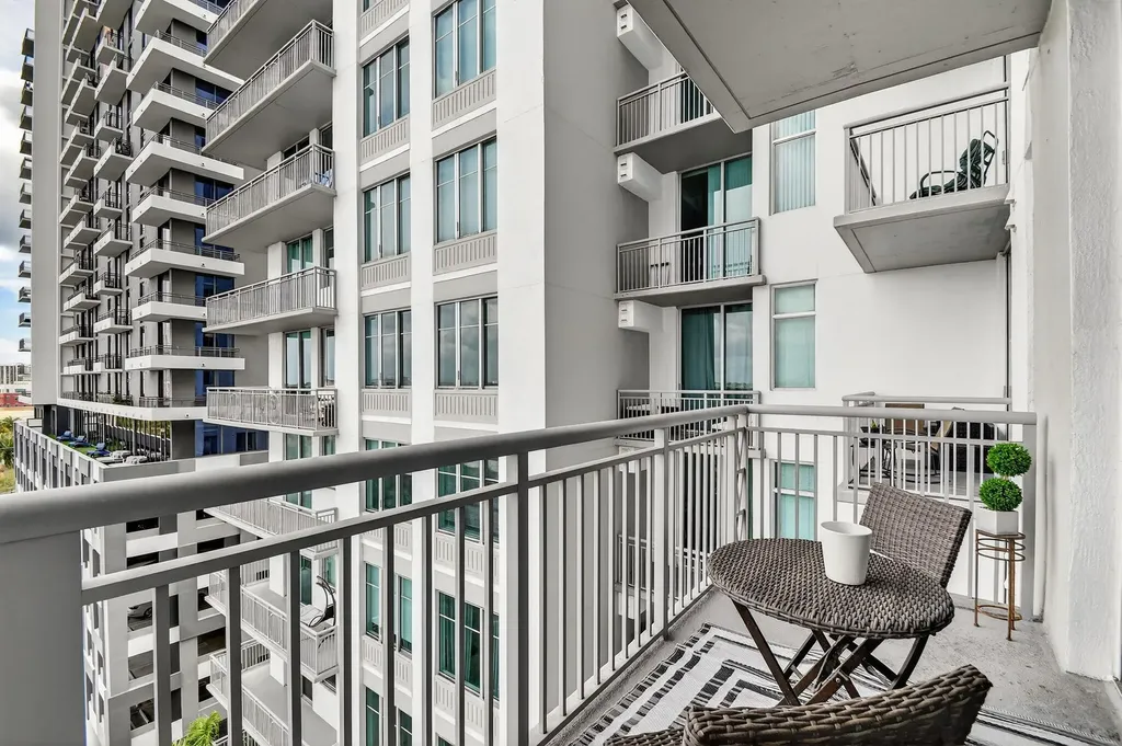 300 S Australian Avenue West Palm Beach FL 33401