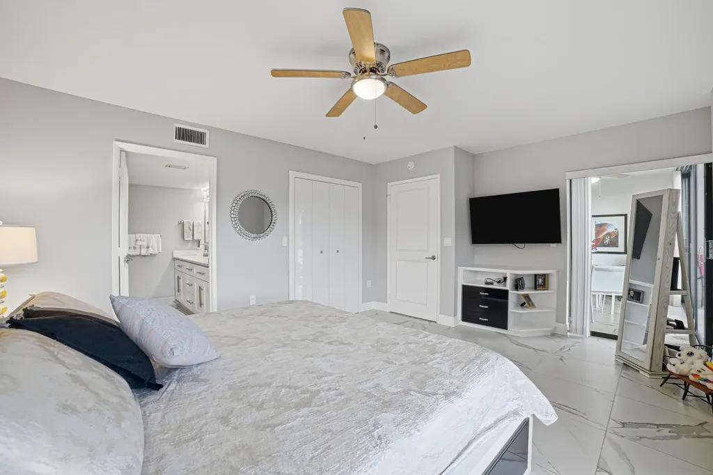 6149 Pointe Regal Circle Delray Beach FL 33484