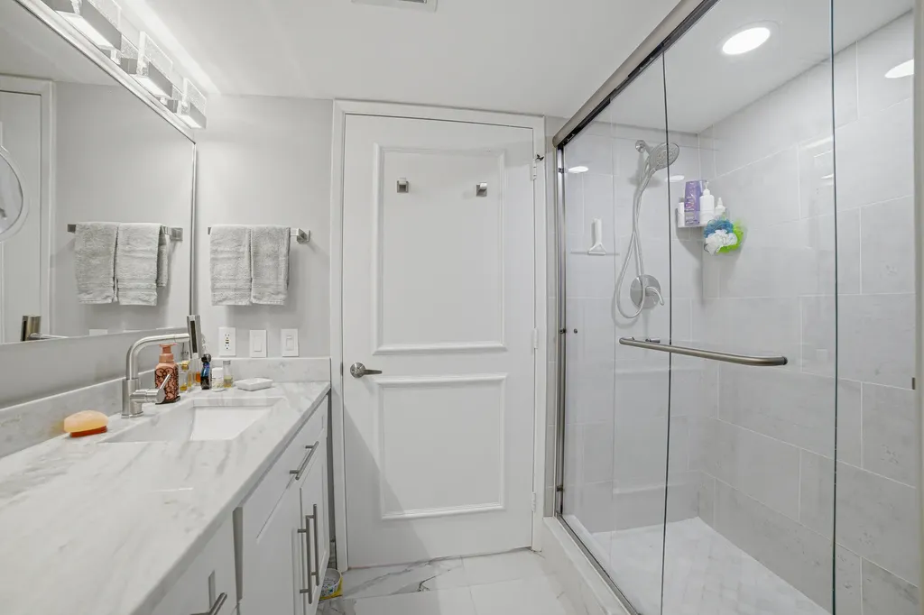 6149 Pointe Regal Circle Delray Beach FL 33484