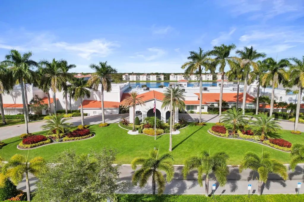 6149 Pointe Regal Circle Delray Beach FL 33484