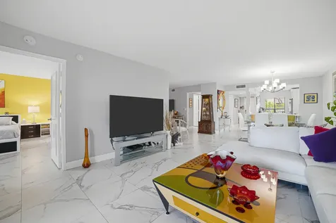 6149 Pointe Regal Circle Delray Beach FL 33484