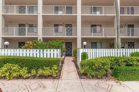 6149 Pointe Regal Circle Delray Beach FL 33484