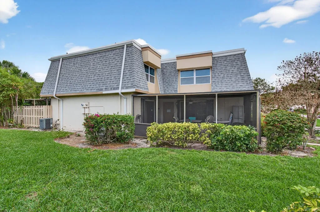 2686 NW 7th Court Delray Beach FL 33445