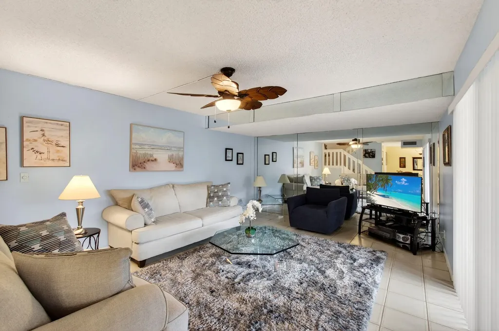 2686 NW 7th Court Delray Beach FL 33445