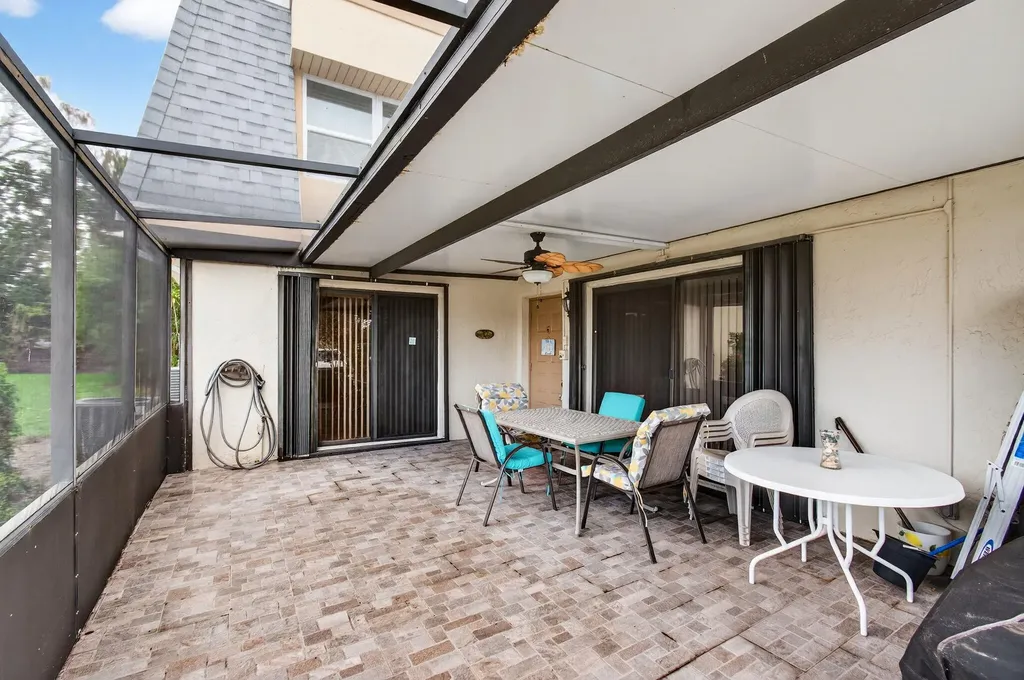 2686 NW 7th Court Delray Beach FL 33445