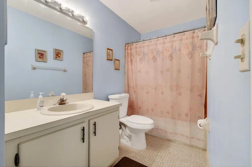 2686 NW 7th Court Delray Beach FL 33445