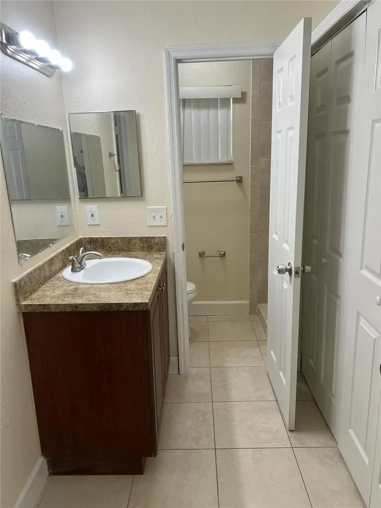 9 NE 44th Street Deerfield Beach FL 33064