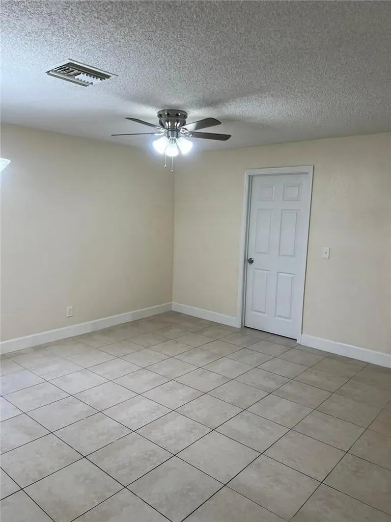 9 NE 44th Street Deerfield Beach FL 33064