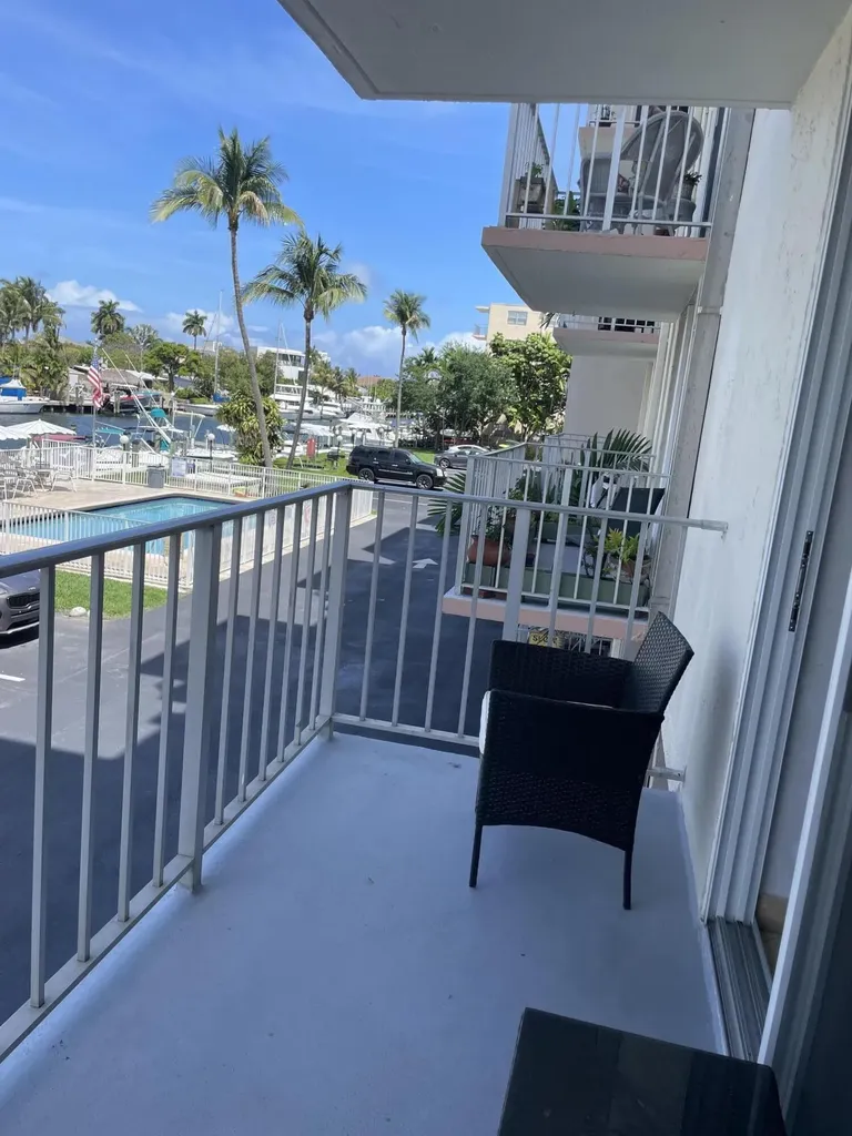 1731 SE 15th Street Fort Lauderdale FL 33316
